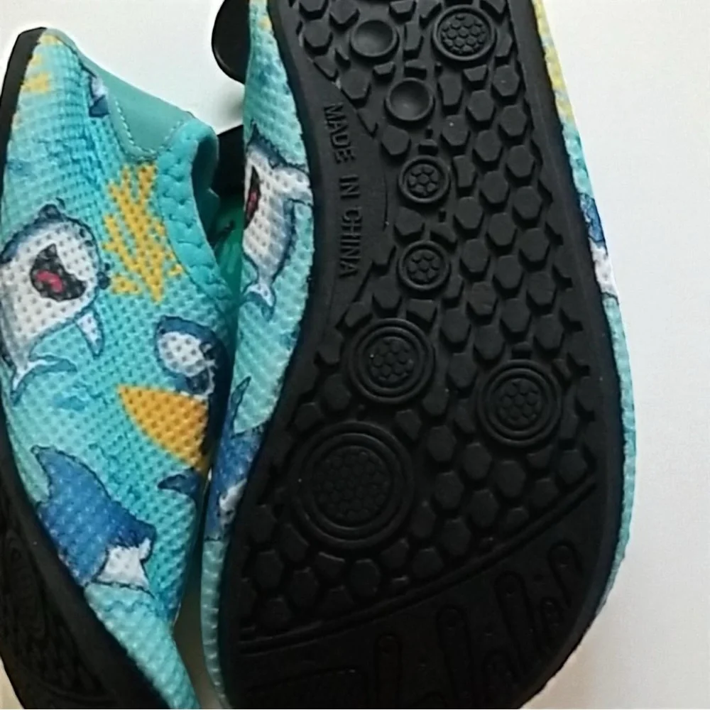 Shark swim shoes